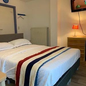 Yangs Garden Apartment
