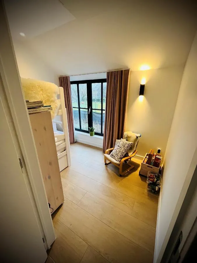 Suites Le Porte-Bonheur Bruges 0*,  Belgium